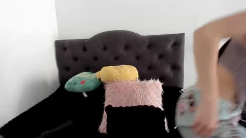 Aizen My- online show from 11/15/25, 06:59