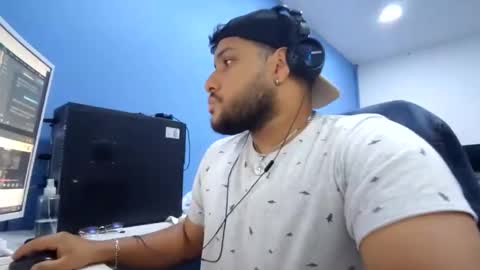 Esteban online show from 01/17/26, 03:22