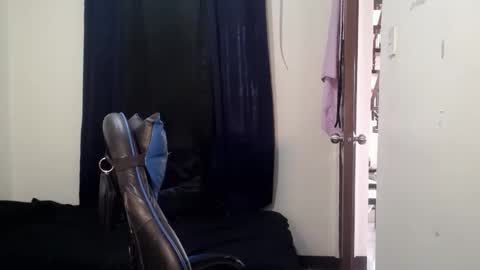 Snapshot of aj_daksxx chatting on 04/22/26, 05:54 aj_daksxx online show from 04/22/26, 05:54
