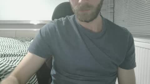 Snapshot of ajc393 chatting on 02/04/26, 09:42 ajc393 online show from 02/04/26, 09:42