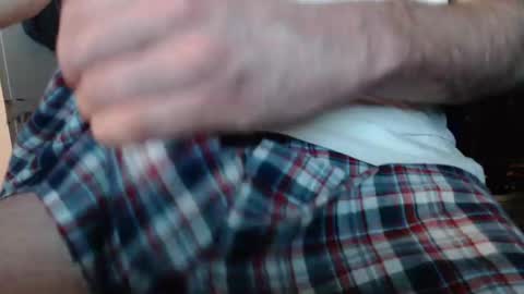 Snapshot of ajl080 chatting on 01/28/25, 12:26 aj online show from 01/28/25, 12:26