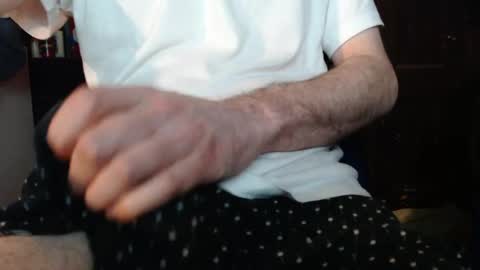 Snapshot of ajl080 chatting on 03/04/25, 11:54 aj online show from 03/04/25, 11:54