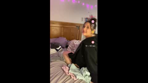 Snapshot of ajsquirts chatting on 11/08/25, 07:52 ajsquirts online show from 11/08/25, 07:52