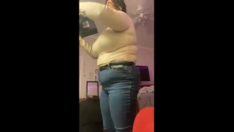 Snapshot of ajsquirts chatting on 11/15/25, 10:56 ajsquirts online show from 11/15/25, 10:56