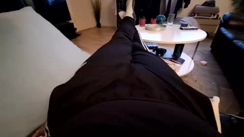 ak_2 online show from 01/06/26, 08:18