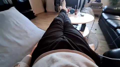 ak_2 online show from 01/12/26, 08:41