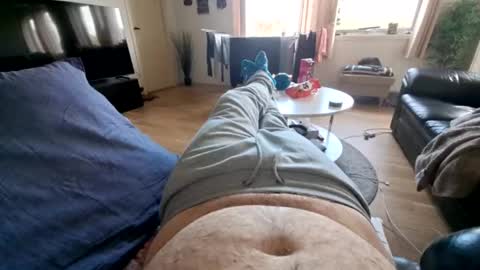 Snapshot of ak_2 chatting on 04/25/26, 08:17 ak_2 online show from 04/25/26, 08:17