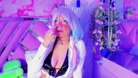 Snapshot of akane_hikari_ chatting on 10/07/25, 04:53 akane hikari online show from 10/07/25, 04:53