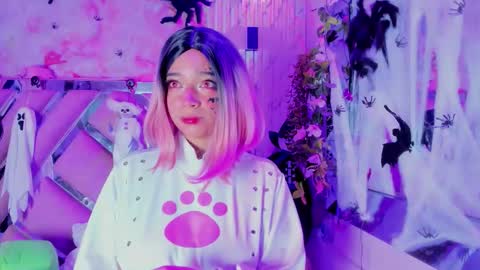 Snapshot of akane_hikari_ chatting on 10/26/25, 08:42 akane hikari online show from 10/26/25, 08:42