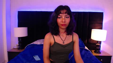 A K A N E  U W U online show from 01/18/25, 03:27