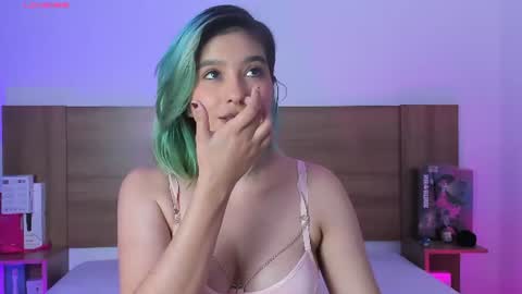 Snapshot of akatsumi_ chatting on 06/18/26, 11:09 Akartsumi online show from 06/18/26, 11:09