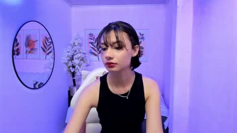 Snapshot of akaza_hakuji_ chatting on 01/17/25, 12:31 Azaka online show from 01/17/25, 12:31