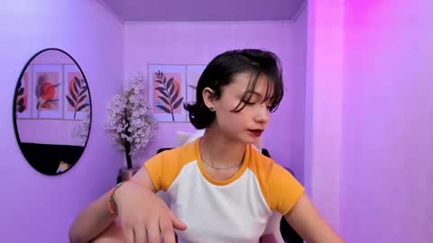 Snapshot of akaza_hakuji_ chatting on 01/27/25, 12:37 Azaka online show from 01/27/25, 12:37