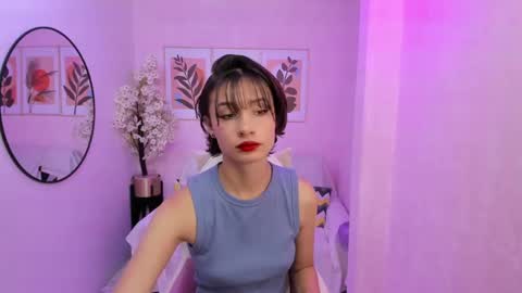 Snapshot of akaza_hakuji_ chatting on 01/29/25, 12:24 Azaka online show from 01/29/25, 12:24