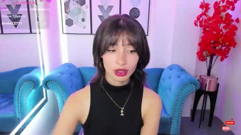 Snapshot of akaza_hakuji_ chatting on 09/27/25, 12:32 Azaka online show from 09/27/25, 12:32