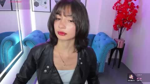 Snapshot of akaza_hakuji_ chatting on 10/03/25, 01:08 Azaka online show from 10/03/25, 01:08