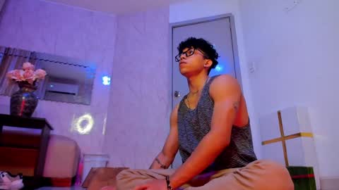 Snapshot of akazaboy chatting on 12/19/24, 04:34 akazaboy online show from 12/19/24, 04:34