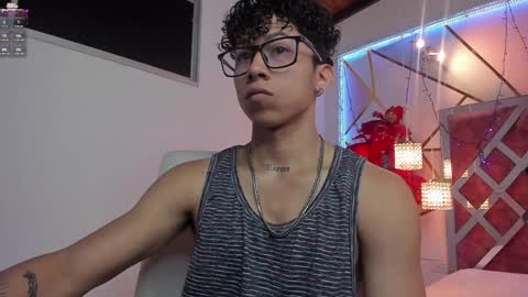 Snapshot of akazaboy chatting on 12/31/24, 03:55 akazaboy online show from 12/31/24, 03:55