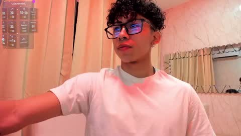 Snapshot of akazaboy chatting on 01/10/25, 04:12 akazaboy online show from 01/10/25, 04:12