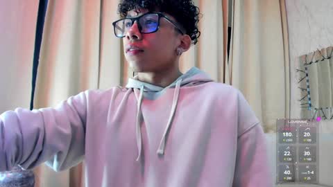 Snapshot of akazaboy chatting on 01/11/25, 04:16 akazaboy online show from 01/11/25, 04:16