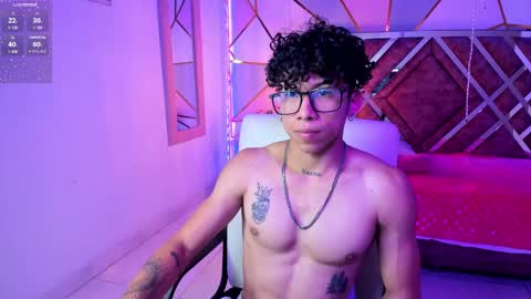 Snapshot of akazaboy chatting on 03/12/25, 04:30 akazaboy online show from 03/12/25, 04:30