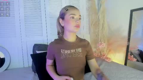 Snapshot of akemi__ chatting on 06/20/26, 02:42 Abby Angel online show from 06/20/26, 02:42