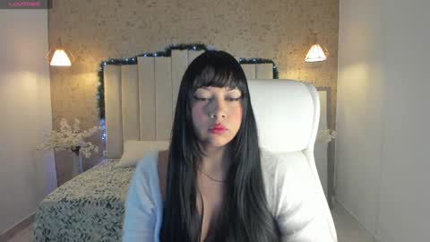 Luna online show from 12/31/24, 04:49