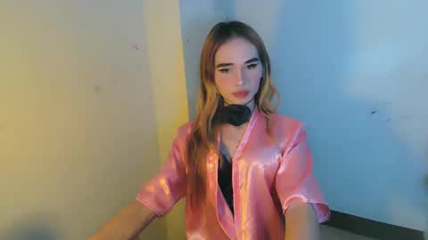 akesha121698 online show from 09/10/25, 11:32