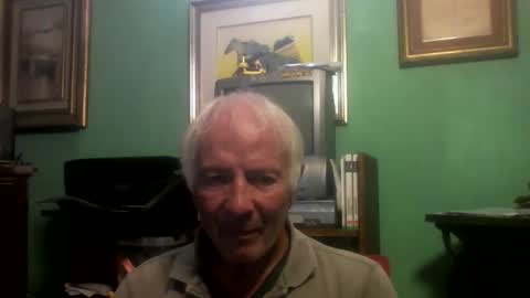 Snapshot of akhar chatting on 11/01/25, 04:20 akhar online show from 11/01/25, 04:20