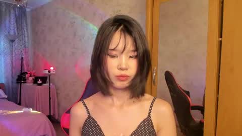 Snapshot of akiba_cute chatting on 06/28/26, 12:33 akiba_cute online show from 06/28/26, 12:33