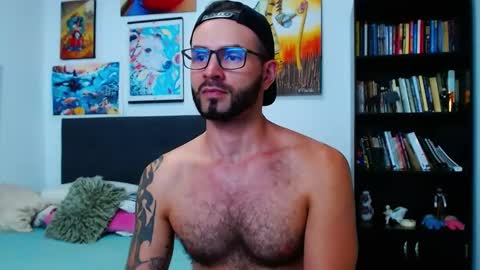 akiles online show from 01/07/25, 01:06