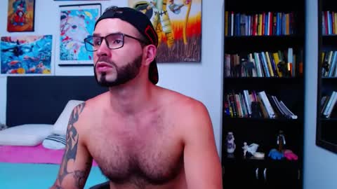 akiles online show from 01/15/25, 10:24