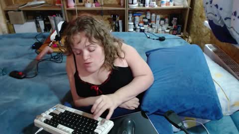 Natalie online show from 09/30/25, 03:50