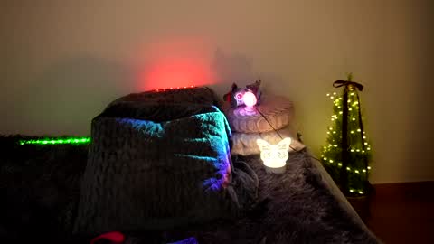 Nameless online show from 12/25/24, 08:28