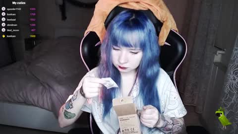 Snapshot of akirahartyx chatting on 12/27/24, 01:50 akirahartyx online show from 12/27/24, 01:50