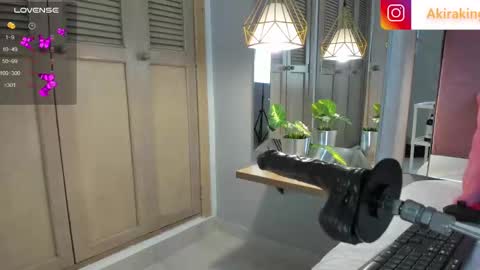 Snapshot of akirakings chatting on 01/10/25, 03:18 AKIRA online show from 01/10/25, 03:18