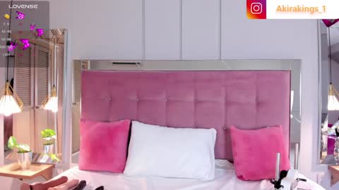 Snapshot of akirakings chatting on 01/11/25, 03:55 AKIRA online show from 01/11/25, 03:55