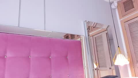 Snapshot of akirakings chatting on 02/06/25, 09:22 AKIRA online show from 02/06/25, 09:22