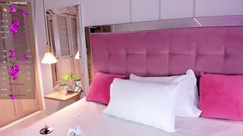 Snapshot of akirakings chatting on 02/27/25, 03:36 AKIRA online show from 02/27/25, 03:36