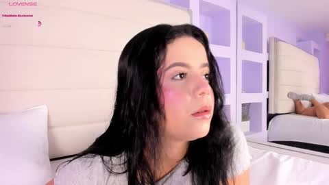 Snapshot of akirakings chatting on 09/10/25, 11:43 AKIRA online show from 09/10/25, 11:43