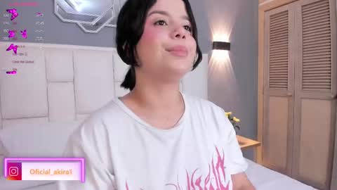 Snapshot of akirakings chatting on 10/12/25, 03:49 AKIRA online show from 10/12/25, 03:49