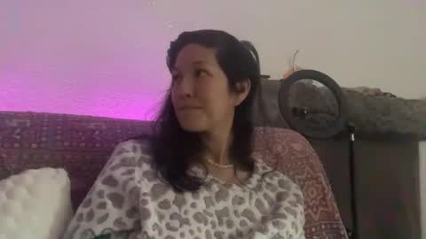 Akira Skye online show from 11/24/25, 04:07