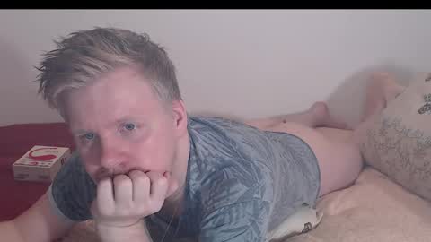 aktavian_w online show from 10/06/25, 06:49