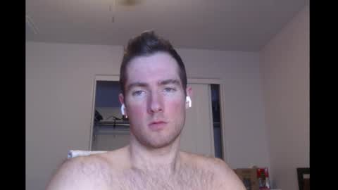 Snapshot of al3xzanderth3gr3at chatting on 11/01/25, 09:33 Alex online show from 11/01/25, 09:33