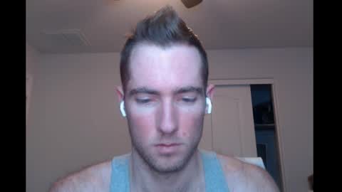 Snapshot of al3xzanderth3gr3at chatting on 11/11/25, 08:36 Alex online show from 11/11/25, 08:36