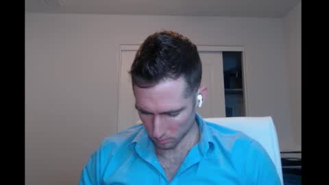 Snapshot of al3xzanderth3gr3at chatting on 11/14/25, 07:40 Alex online show from 11/14/25, 07:40