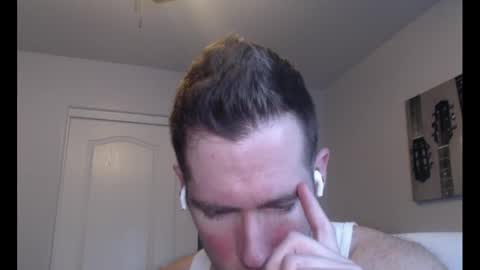 Snapshot of al3xzanderth3gr3at chatting on 11/15/25, 08:22 Alex online show from 11/15/25, 08:22