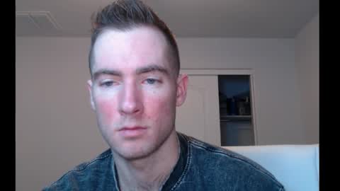 Snapshot of al3xzanderth3gr3at chatting on 11/24/25, 12:54 Alex online show from 11/24/25, 12:54