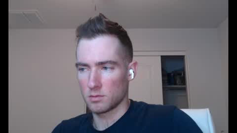 Snapshot of al3xzanderth3gr3at chatting on 11/25/25, 08:03 Alex online show from 11/25/25, 08:03