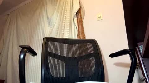 Snapshot of al4759 chatting on 10/15/25, 08:53 Al online show from 10/15/25, 08:53